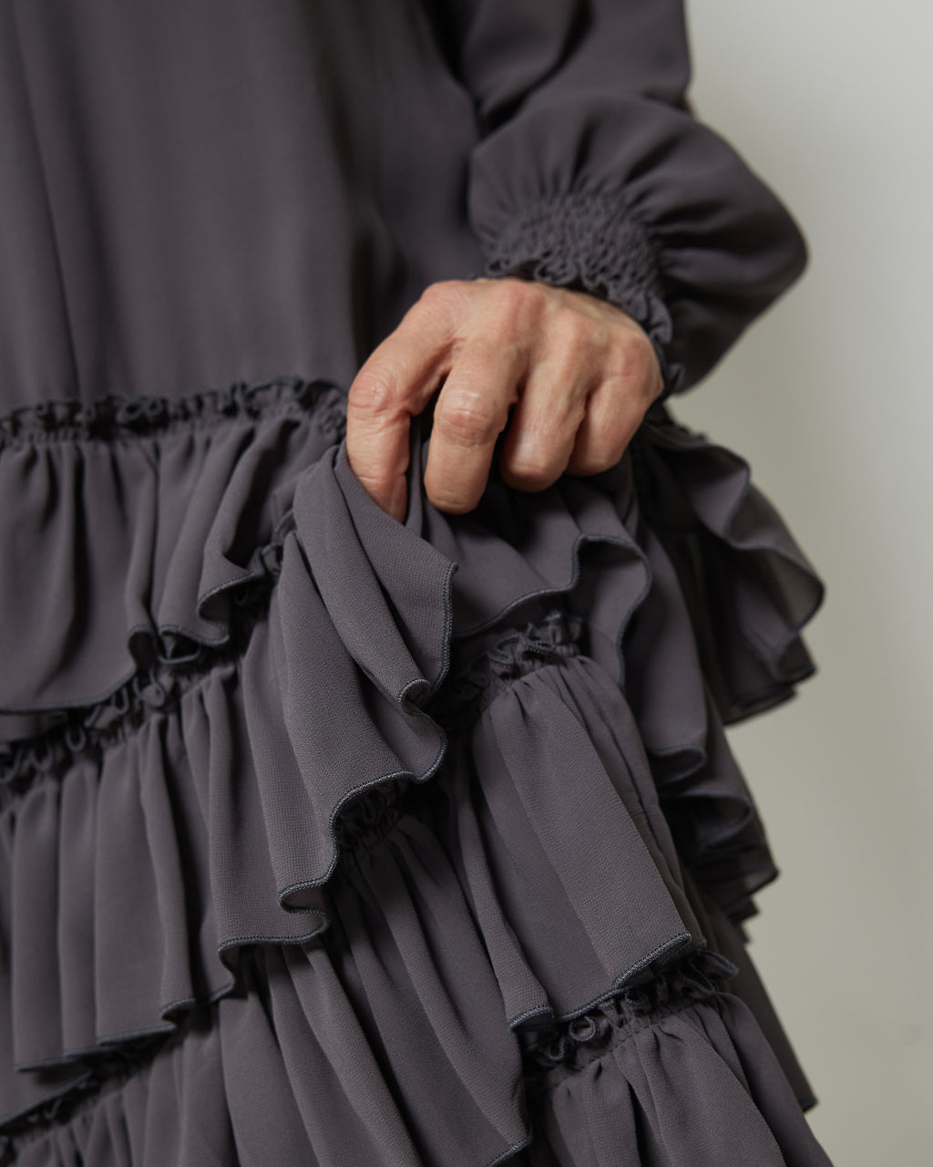 Сукня довжина до колін з оборками рукав на гумці