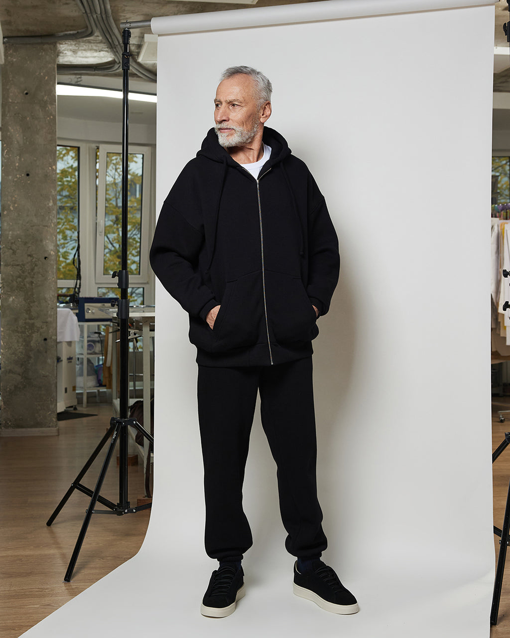 Худі на блискавці з кишенею на гумці